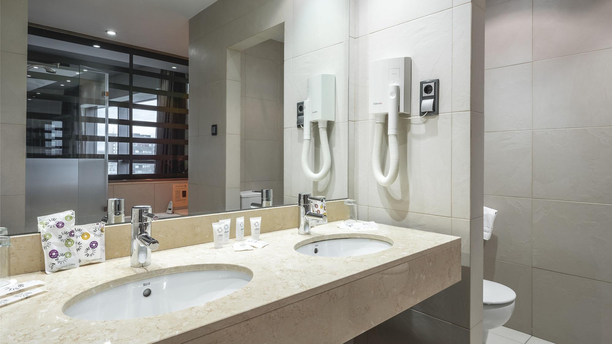 Be Live City Center Talavera Talavera de la Reina Bagian luar foto