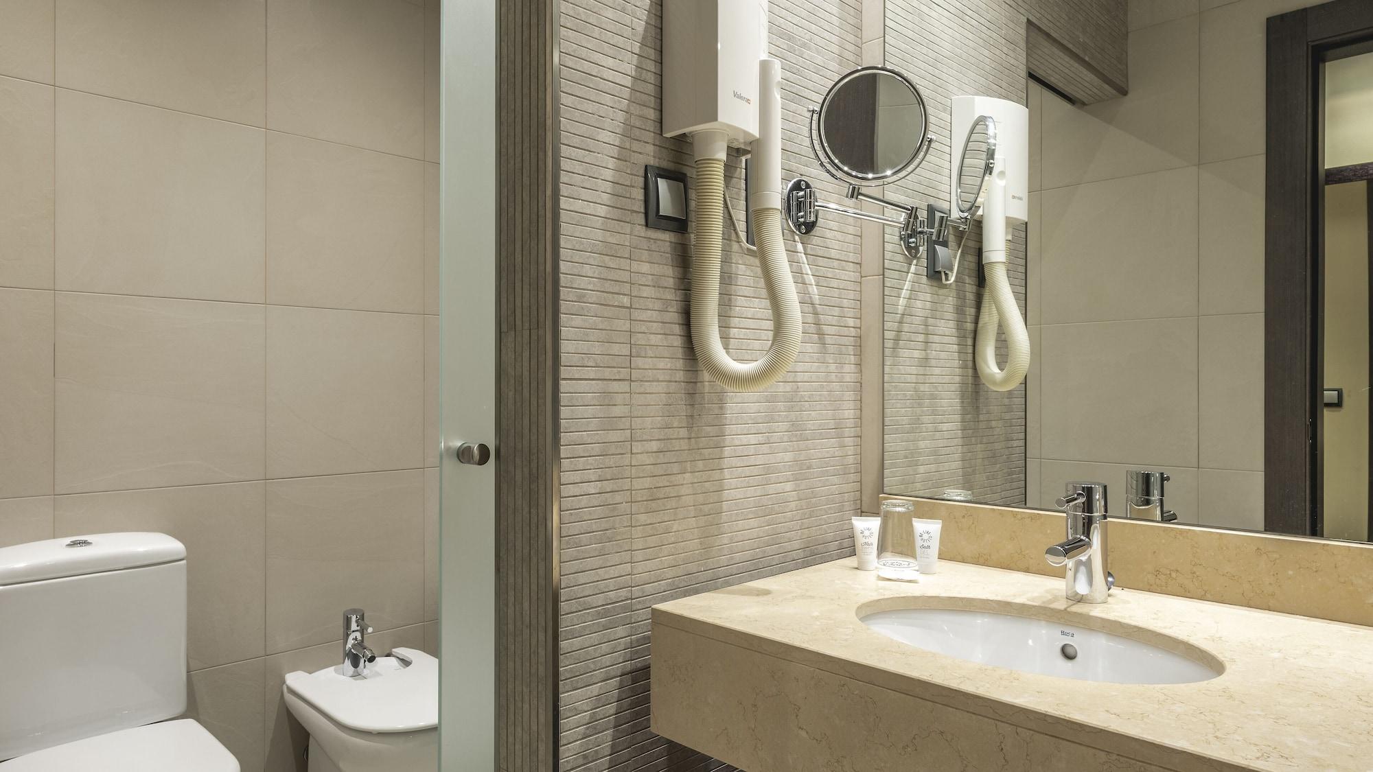 Be Live City Center Talavera Talavera de la Reina Bagian luar foto