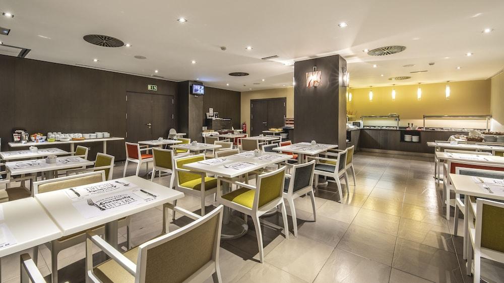 Be Live City Center Talavera Talavera de la Reina Bagian luar foto