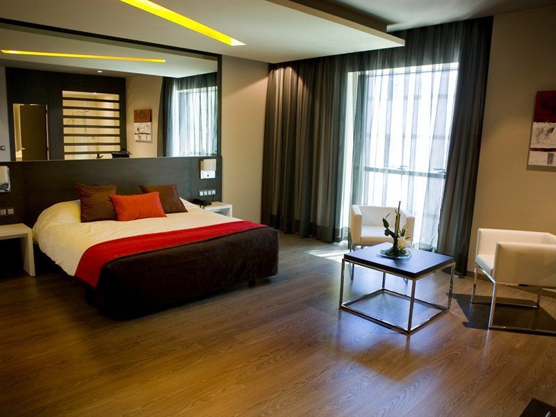Be Live City Center Talavera Talavera de la Reina Bagian luar foto